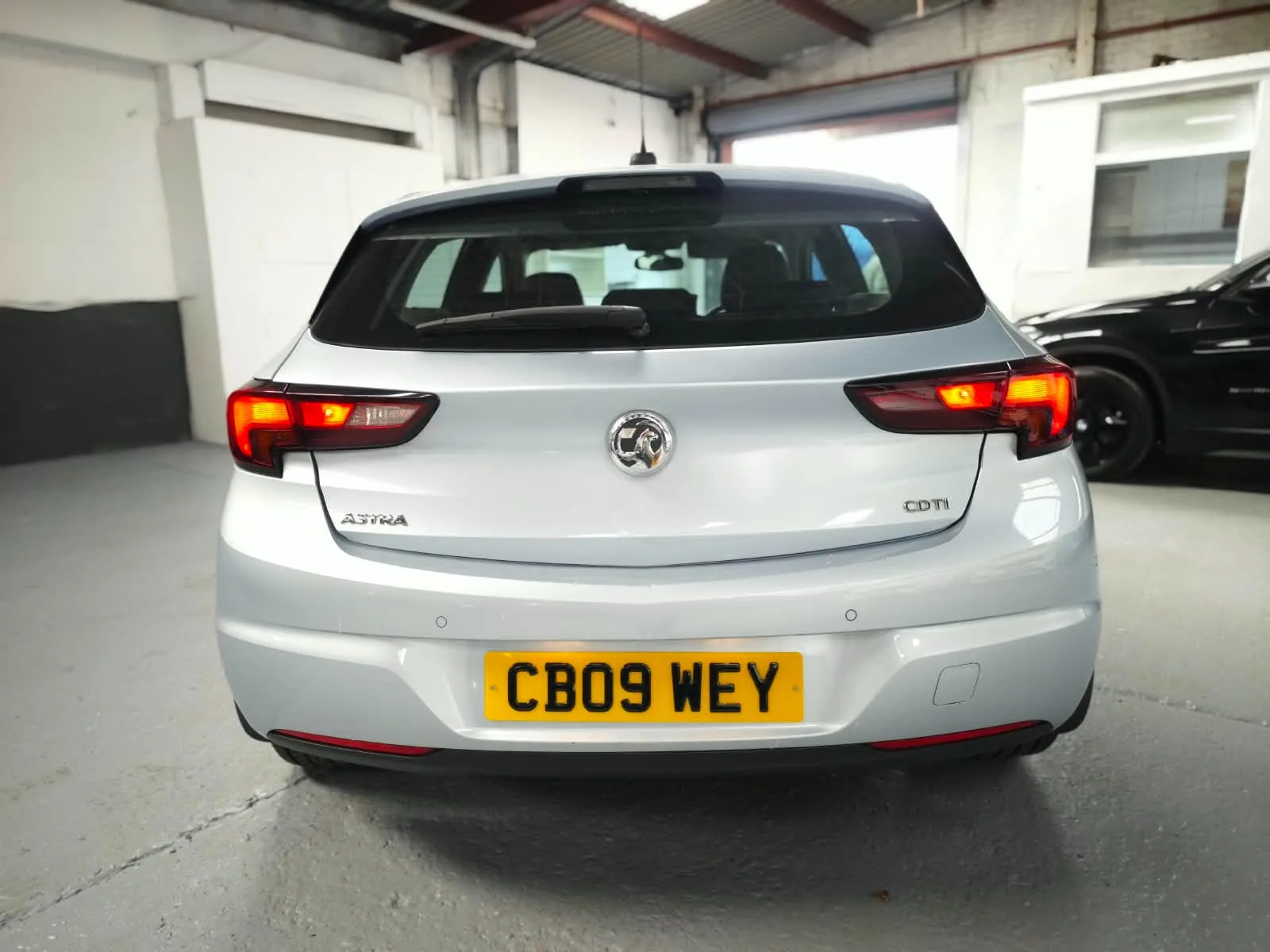 2017 Vauxhall Astra 1.6 CDTi BlueInjection Elite photo 8