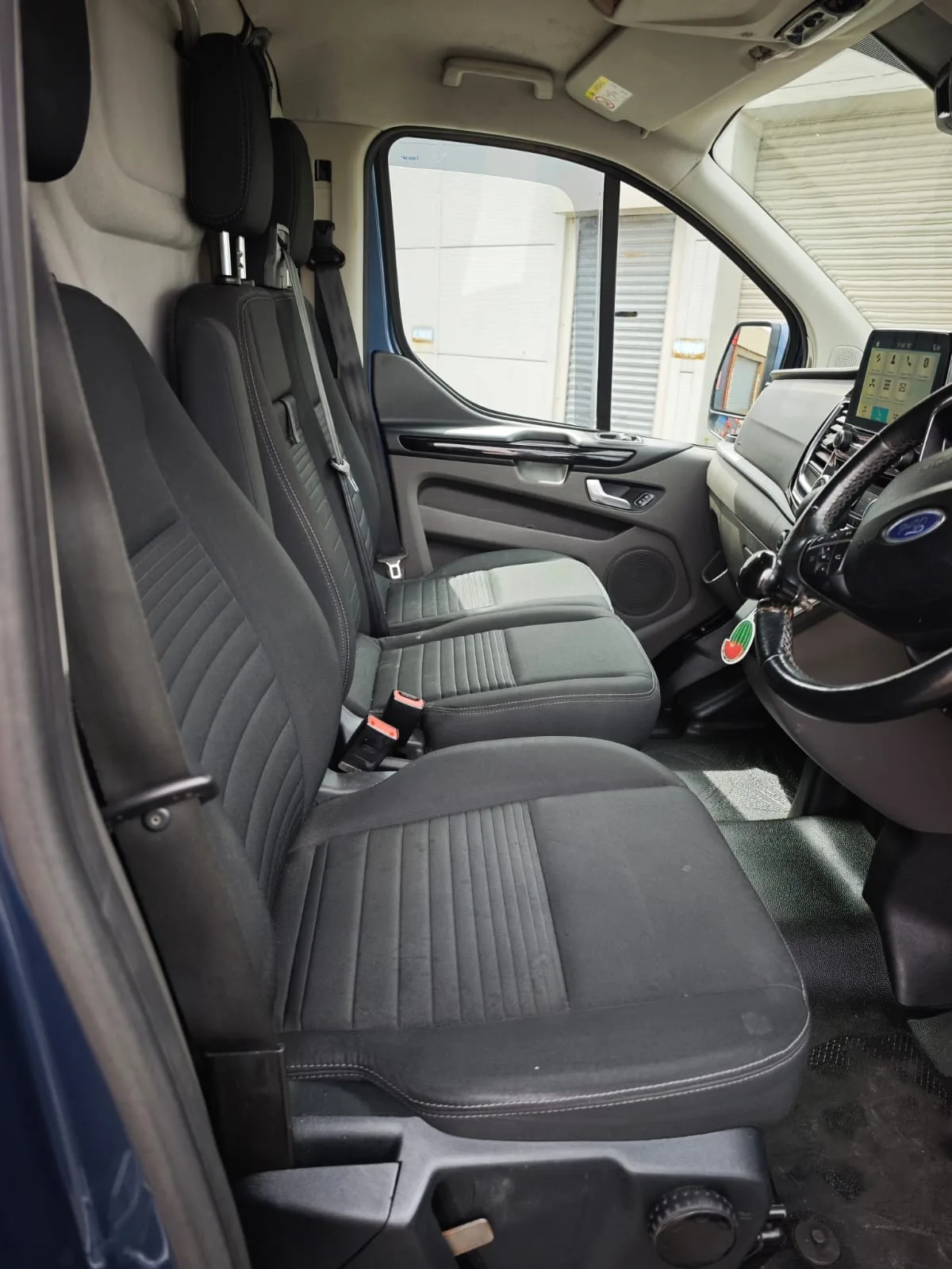 2019 Ford Transit Custom 2.0 340 EcoBlue Limited photo 18