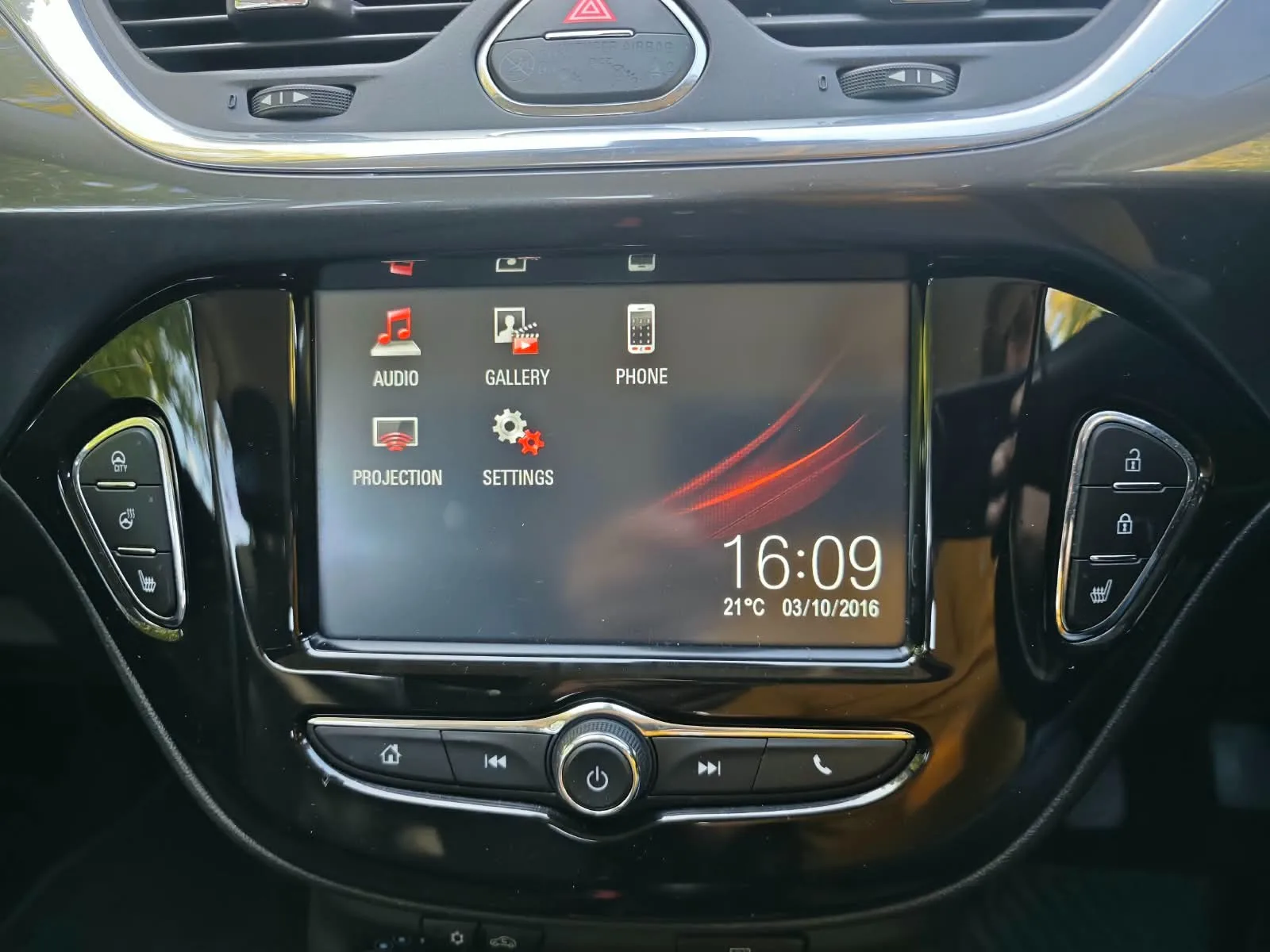 2016 Vauxhall Corsa 1.4i ecoFLEX Energy photo 13