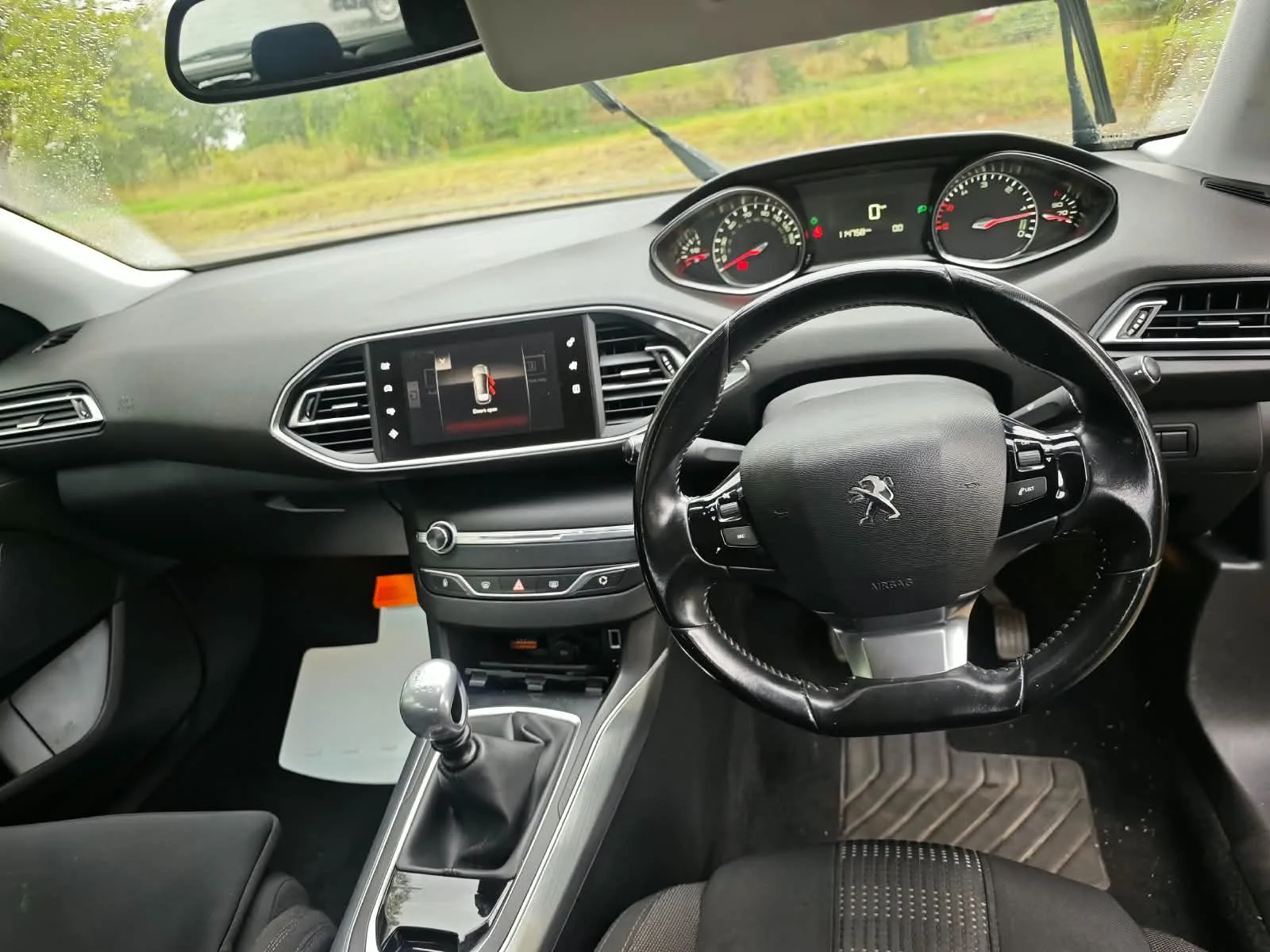 2016 Peugeot 308 1.6 BlueHDi Allure photo 8
