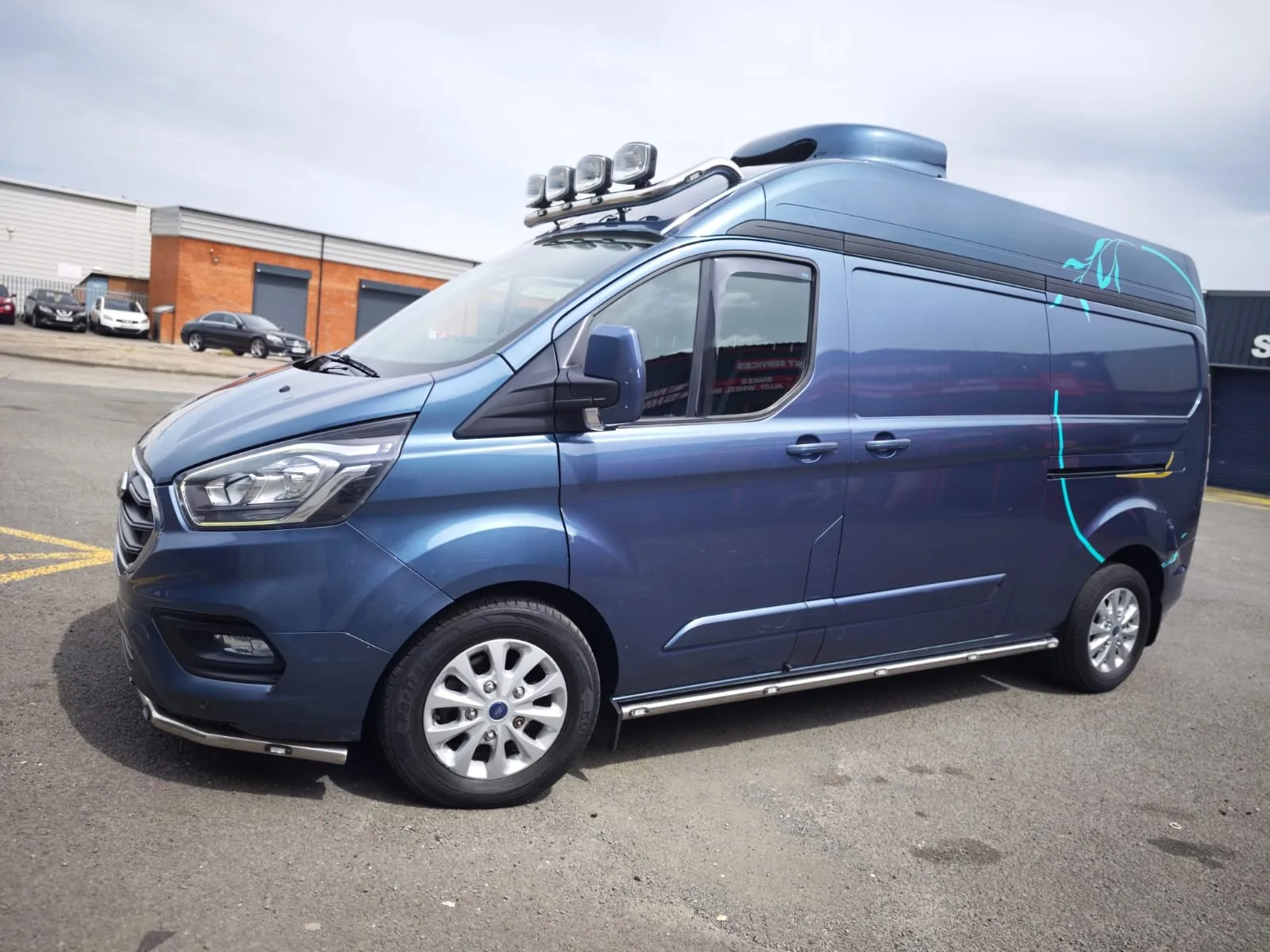 2019 Ford Transit Custom 2.0 340 EcoBlue Limited photo 5