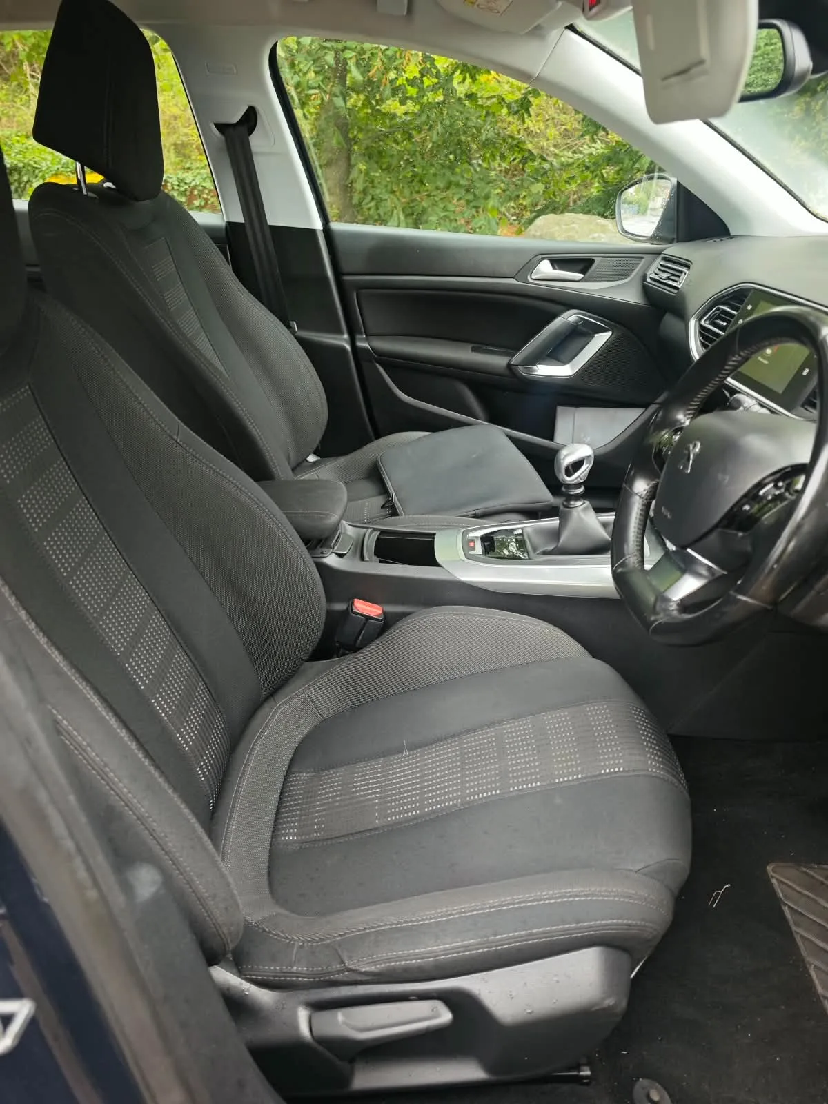 2016 Peugeot 308 1.6 BlueHDi Allure photo 12