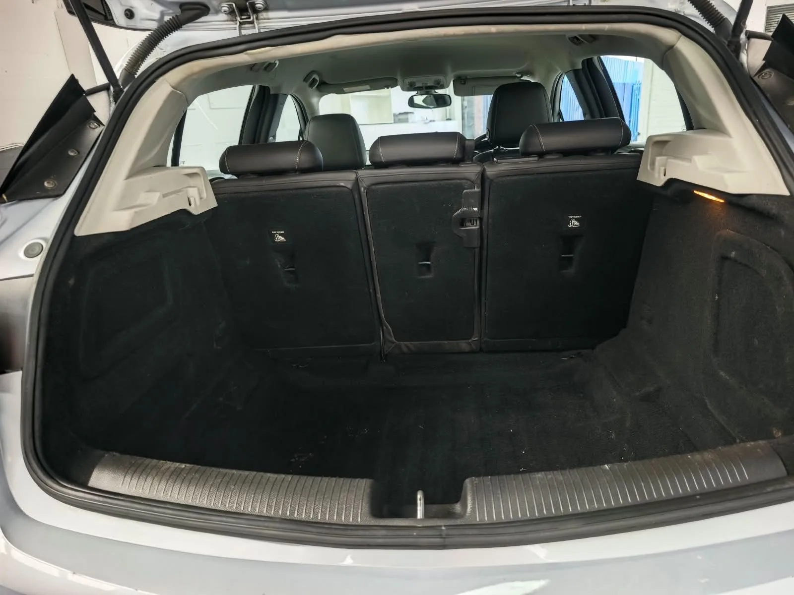 2017 Vauxhall Astra 1.6 CDTi BlueInjection Elite photo 9