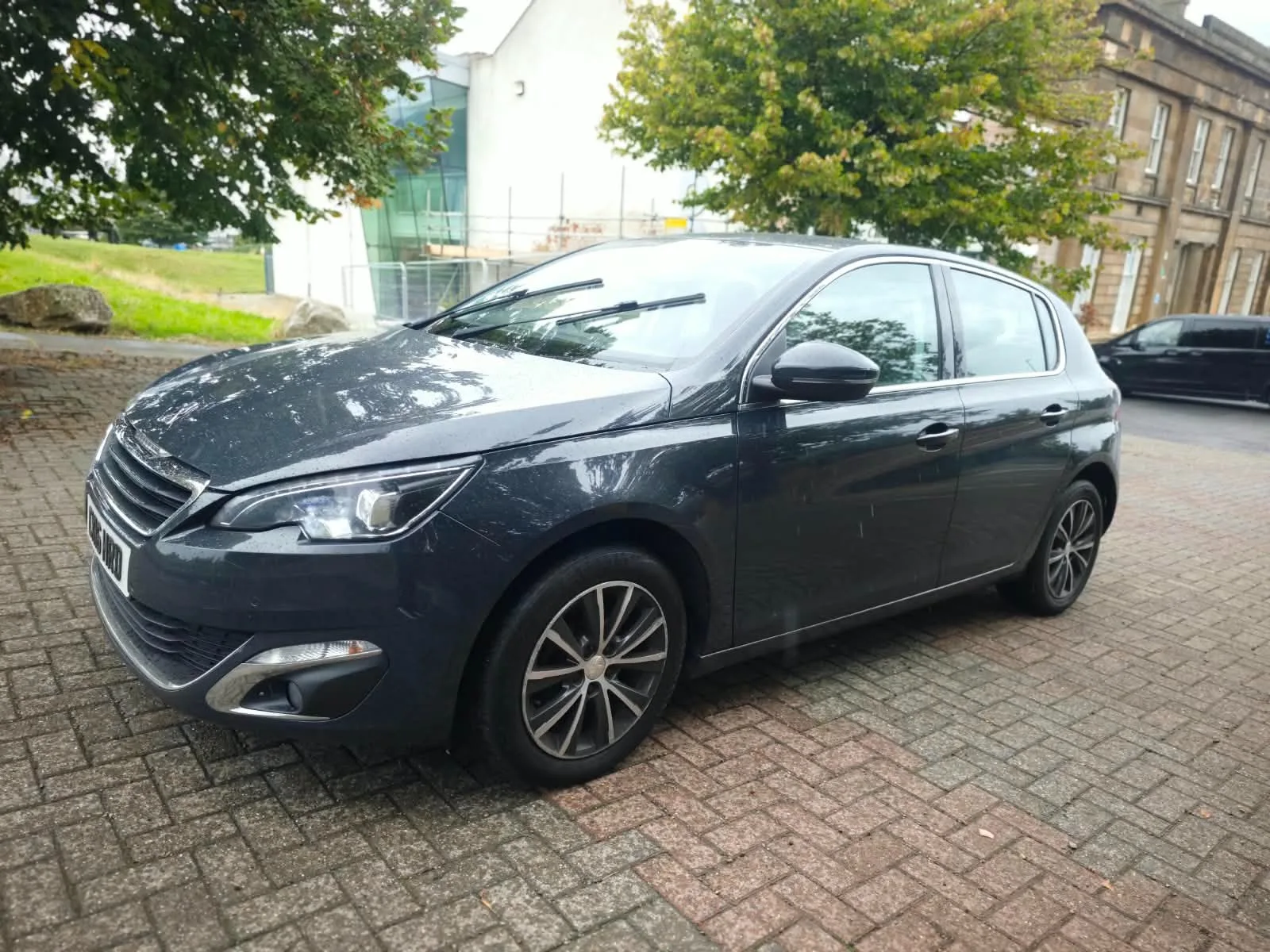 2016 Peugeot 308 1.6 BlueHDi Allure photo 2