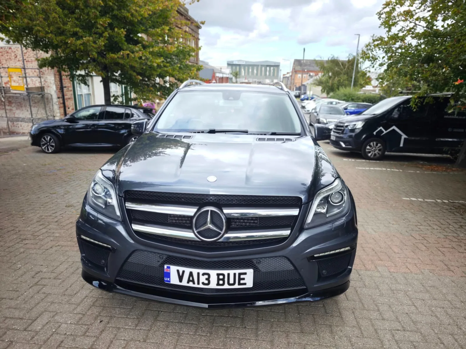 2013 Mercedes-Benz GL Class 3.0 GL350 V6 BlueTEC AMG Sport photo 3