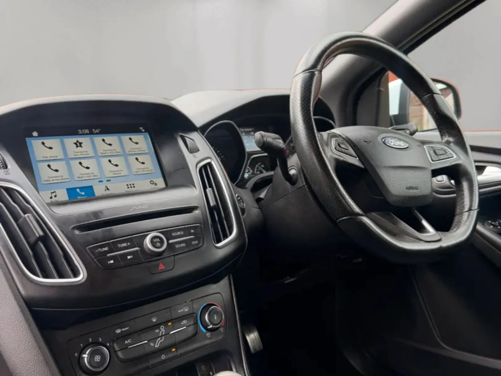 2017 Ford Focus 1.0T EcoBoost ST-Line photo 11