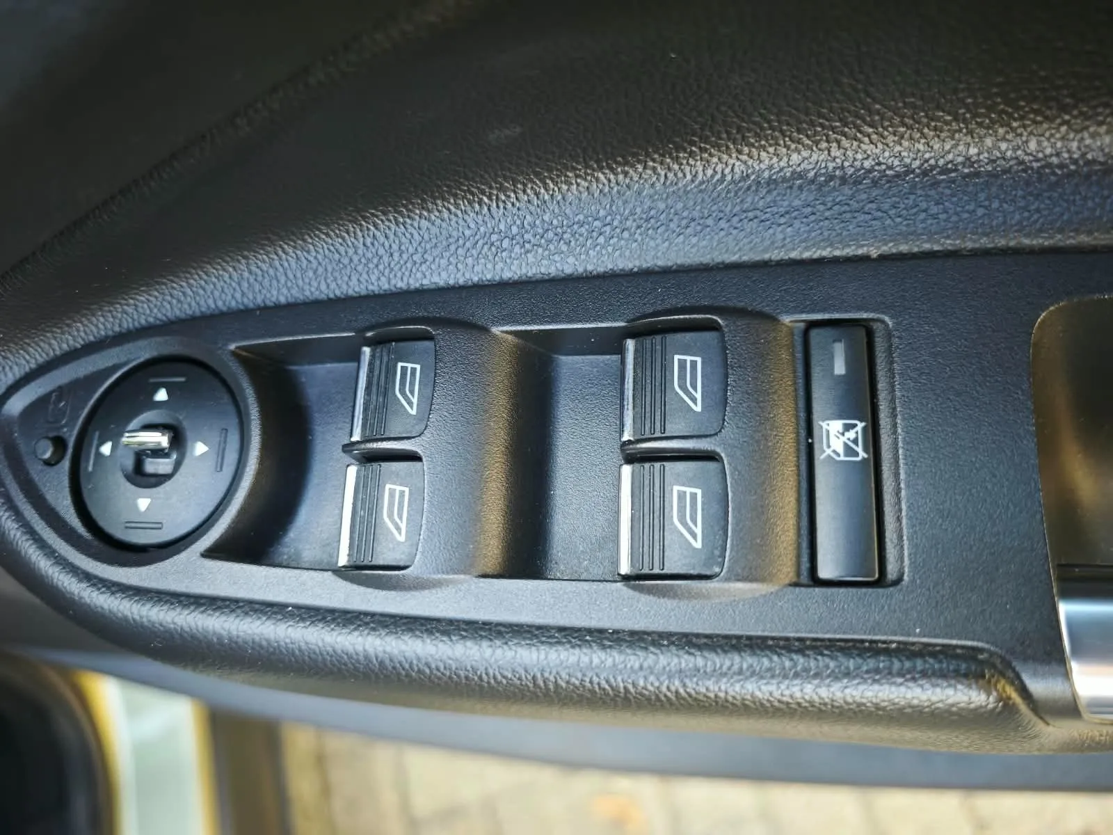 2013 Ford Kuga 2.0 TDCi Zetec photo 13