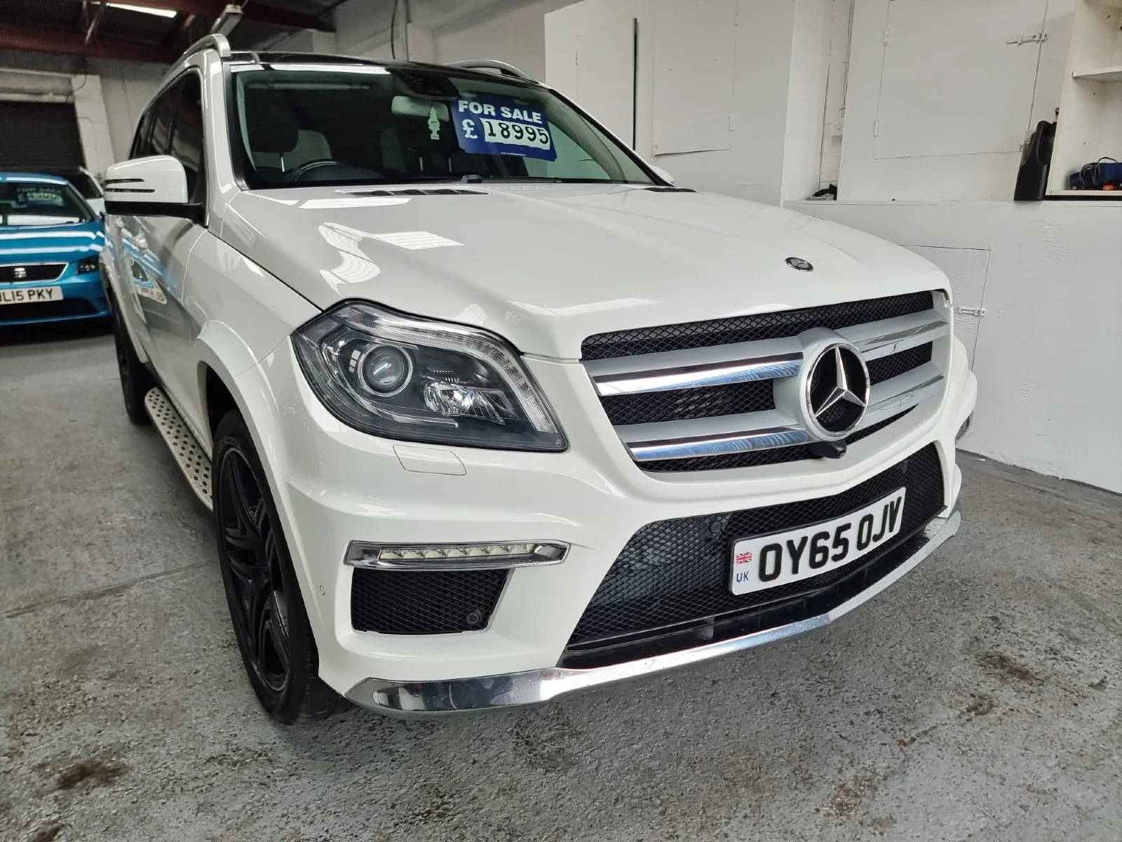 2015 Mercedes-Benz GL Class 3.0 GL350 V6 BlueTEC AMG Sport SUV 5dr Diesel G-Tronic+ 4WD photo 4