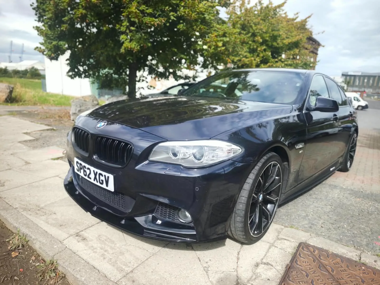 2012 BMW 5 Series 2.0 520d M Sport photo 4