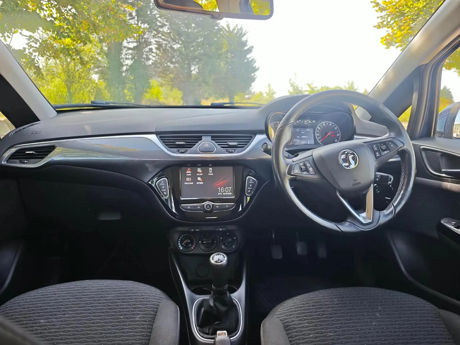 2016 Vauxhall Corsa 1.4i ecoFLEX Energy photo 11
