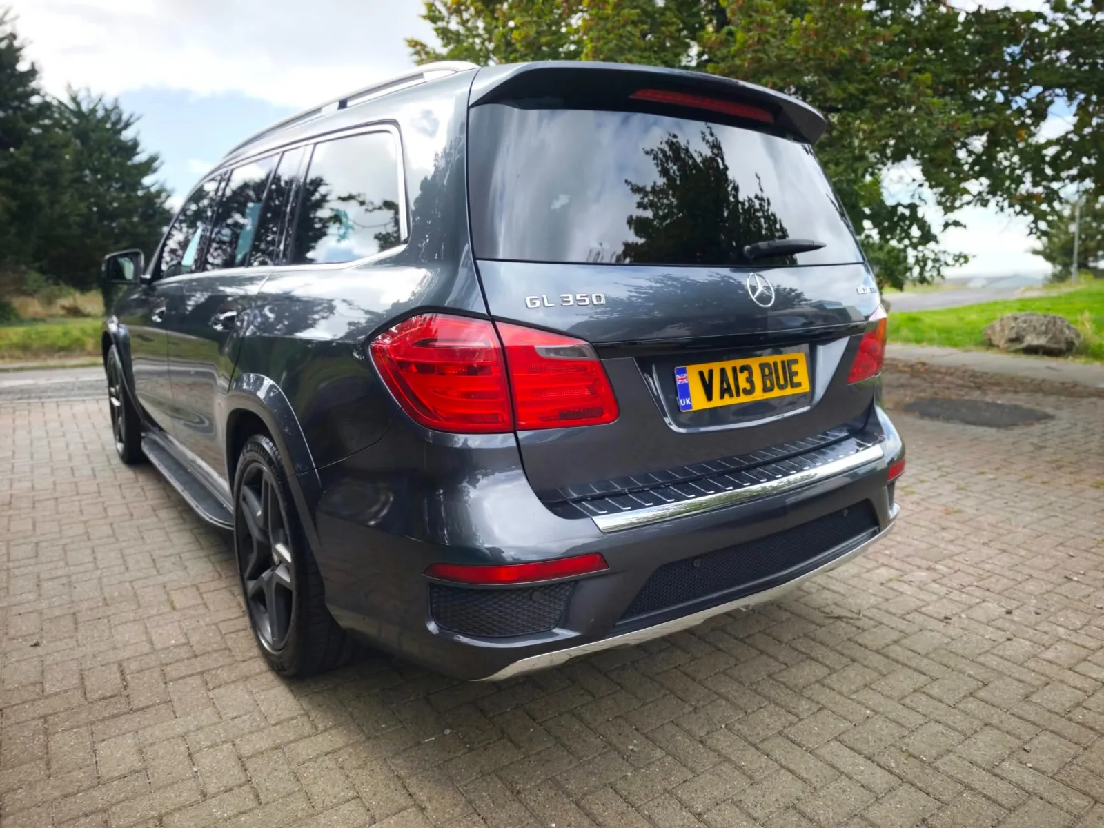 2013 Mercedes-Benz GL Class 3.0 GL350 V6 BlueTEC AMG Sport photo 7