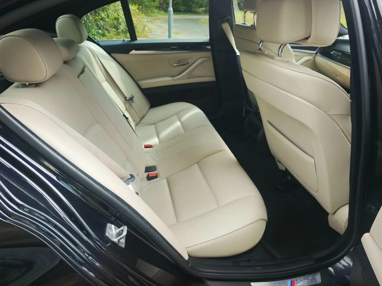 2012 BMW 5 Series 2.0 520d M Sport photo 19